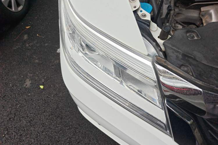 Used Honda Crider 2015 1.8L automatic luxury edition
