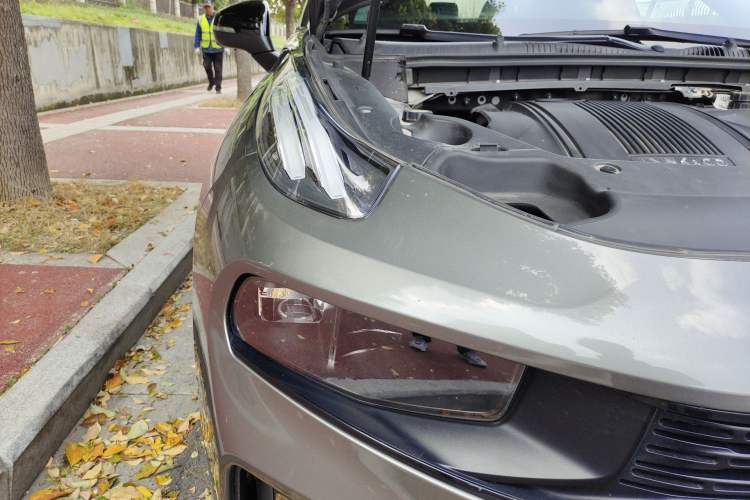 Used Lynk & Co 03 2022 1.5TD DCT JingPro Right Front Headlight