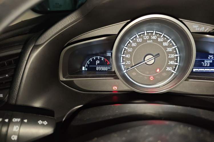 Used Mazda 3 Axela 2017 Sedan 1.5L Automatic Luxury Model Emission Standard China V