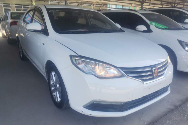 Used Roewe 360 2015 1.5L Manual Luxury Edition Front Right 45 Deg