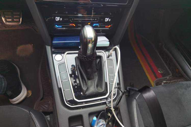 Used Volkswagen FAW-Volkswagen CC 2021 330TSI Ignite Edition Gear Lever