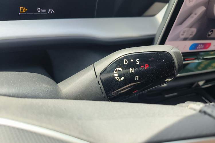 Used Volkswagen Teramont 2025 Tiguan Pro 450TSI Four-Wheel Drive Summit Edition
