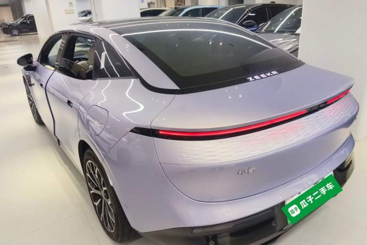 Used Zeekr 007 2025 Four-Wheel Drive Intelligent Driving Version 75 kWh
