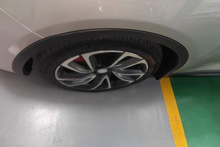 Used Geely Auto Emgrand GS 2016 Sport Edition 1.3T Automatic ZhenShang Model Exterior 4