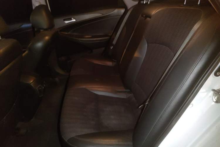 Used Hyundai Sonata 2011 2.0L Automatic Leading Edition
