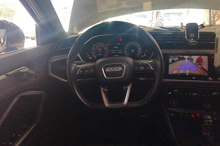 Used Audi Q3 2024 35 TFSI Fashion Dynamic Edition
