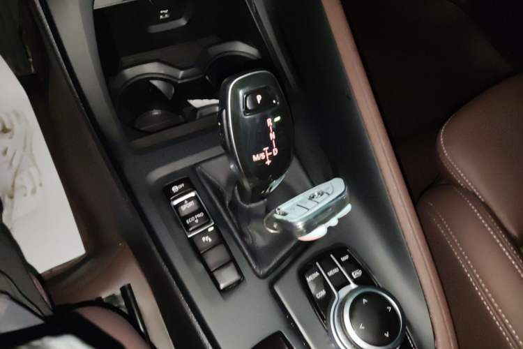 Used BMW X1 2021 Restyled sDrive25Li Leading Edition
