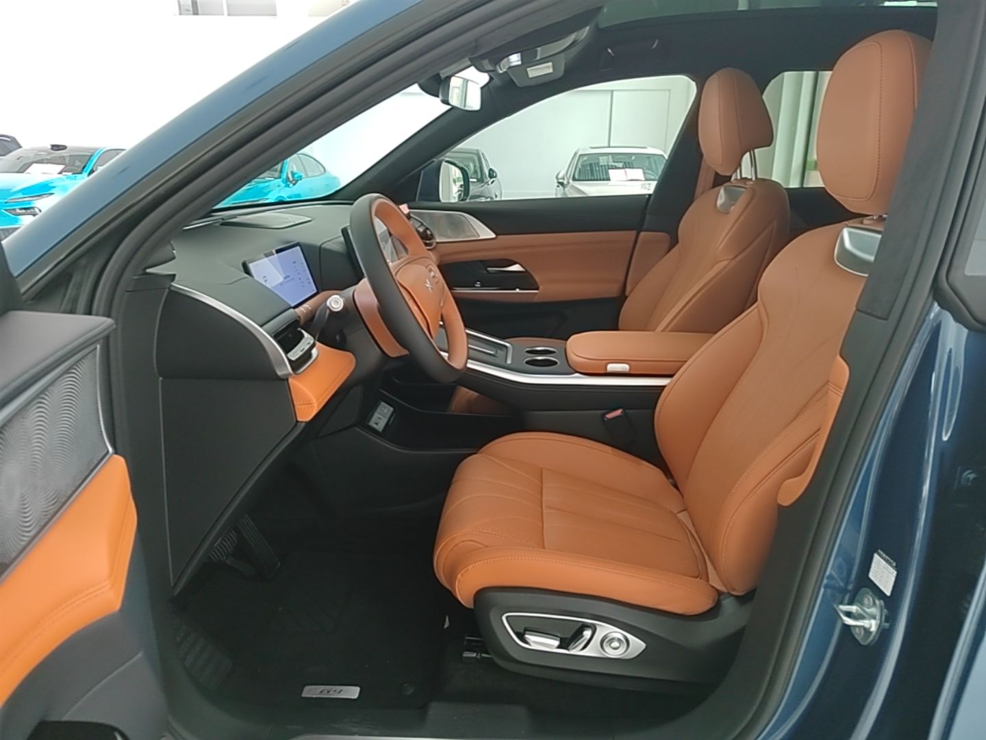 XPeng G9 2025 725 with Ultra-Long Range Max — снимка 17