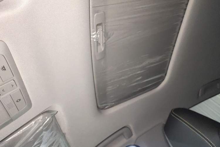 Used Wuling Alvez 2022 1.5T CVT Trendy & Cool Edition
