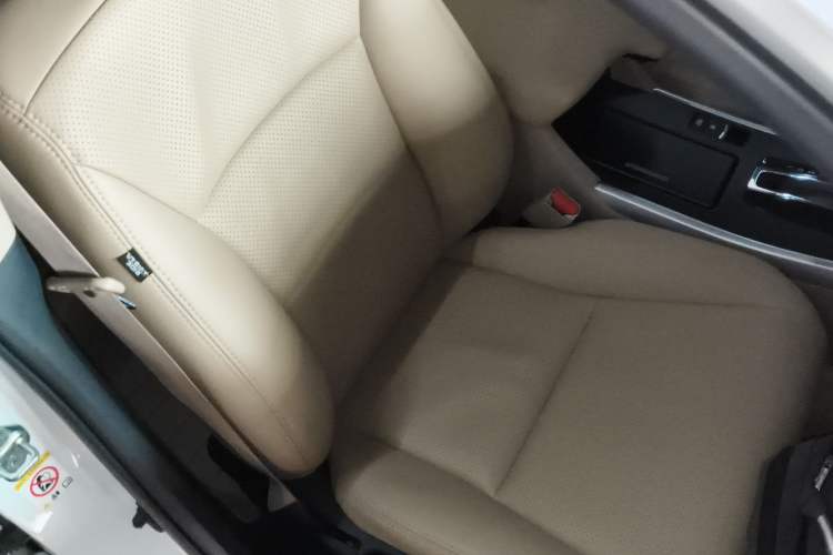 Used Honda Accord 2014 2.0L LX Comfort Edition Right Front Seat