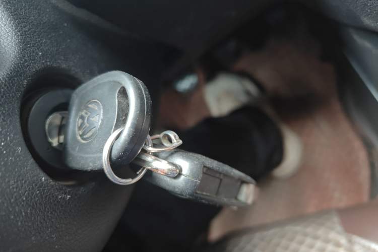 Used Volkswagen Jetta 2015 1.6L Manual Fashion Edition
