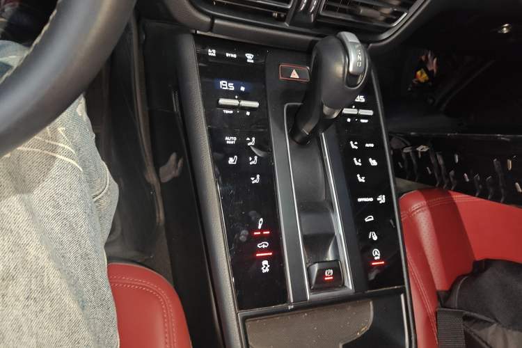 Used Porsche Macan 2023 Macan S 2.9T
