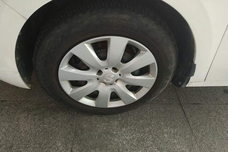 Used Peugeot 301 2016 1.6L Manual Comfort Edition
