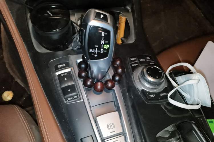 Used BMW 5 Series 2014 520Li Elegant Model
