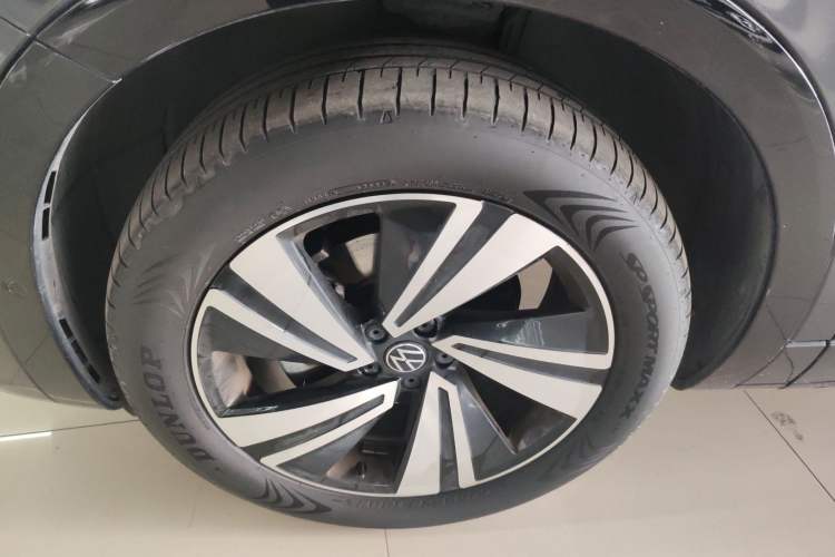 Used Volkswagen Tavendor 2023 380TSI Four-Wheel Drive R-Line Cruise Edition