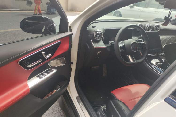 Used Mercedes-Benz GLC Coupe 2024 GLC 300 4MATIC Coupe SUV