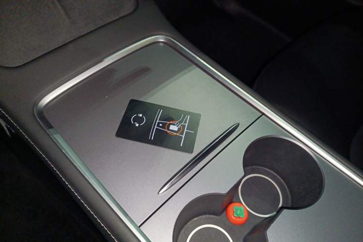 Used Tesla Model Y 2024 Rear-Wheel-Drive Version
