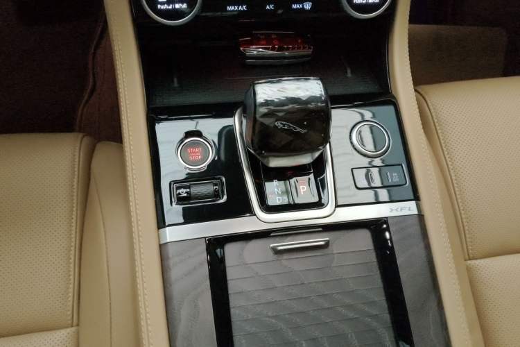 Used Jaguar XFL 2024 2.0T P250 Two-Wheel Drive Prestige Luxury Edition
