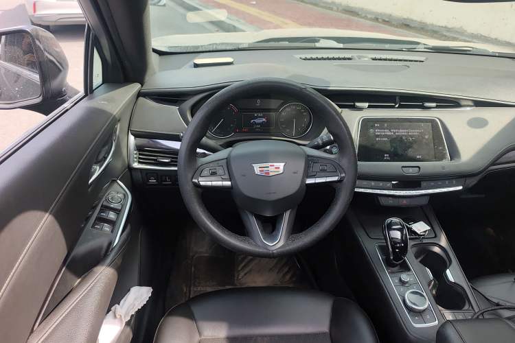 Used Cadillac XT4 2021 28T Two-Wheel Drive Tech Edition