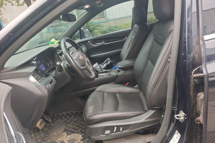 Used Cadillac XT5 2021 28T Luxury Model