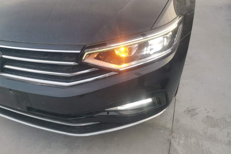 Used Volkswagen Magotan 2020 330TSI DSG Leading Model
