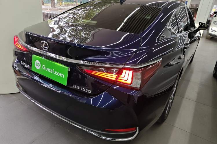 Used Lexus ES 2024 200 Premium Edition