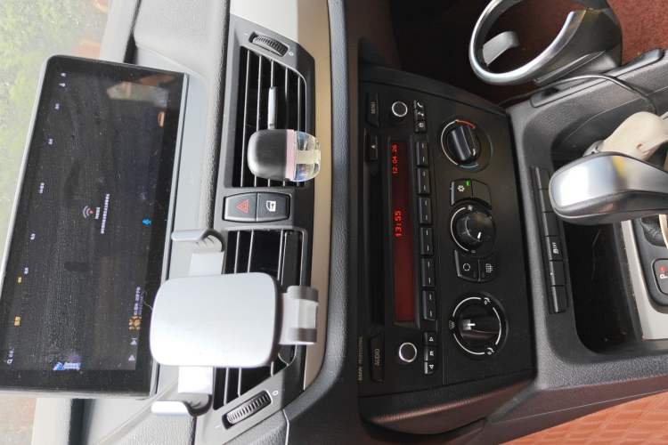 Used BMW X1 2012 sDrive18i Fashion Model Audio And AC Panel