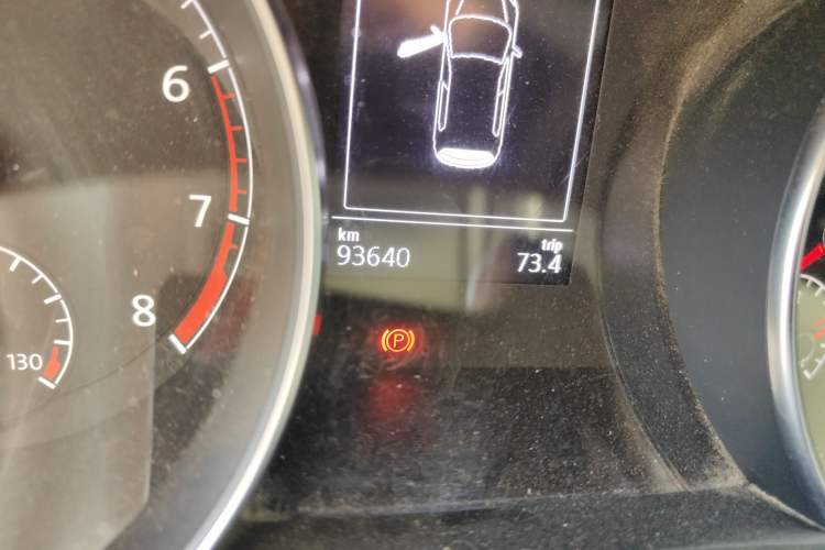 Used Volkswagen Golf Sportsvan 2016 230TSI Automatic Trend Edition Odometer Close Up