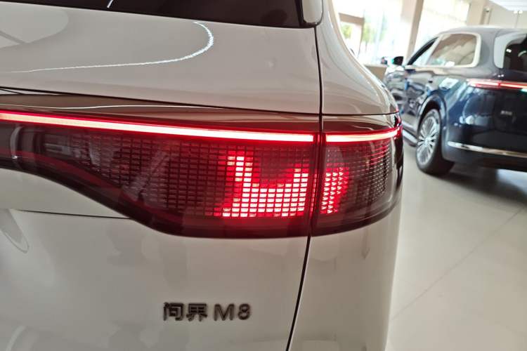 Used Hima AITO M8 2025 Extended-Range Ultra Version 53.4 kWh 5-Seater Edition
