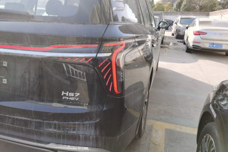 Used Hongqi HS7 PHEV 2024 2.0T PHEV Four-Wheel Drive Flagship Edition 6 Seats