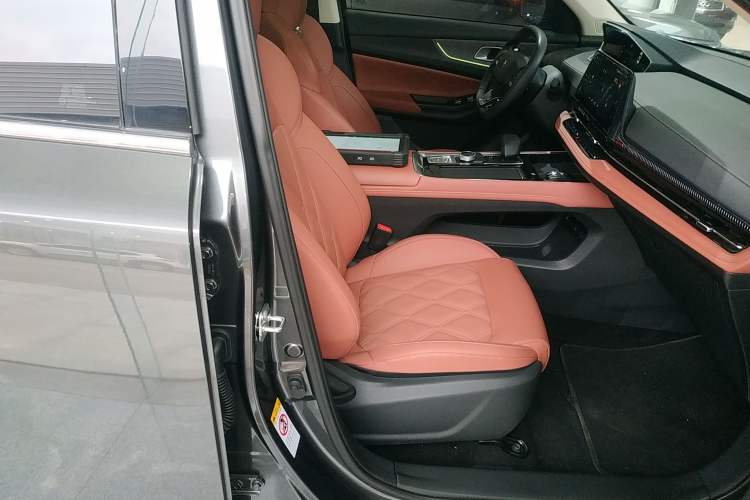 Used Changan CS55PLUS 2024 3rd Generation 1.5T DCT Prestige Model