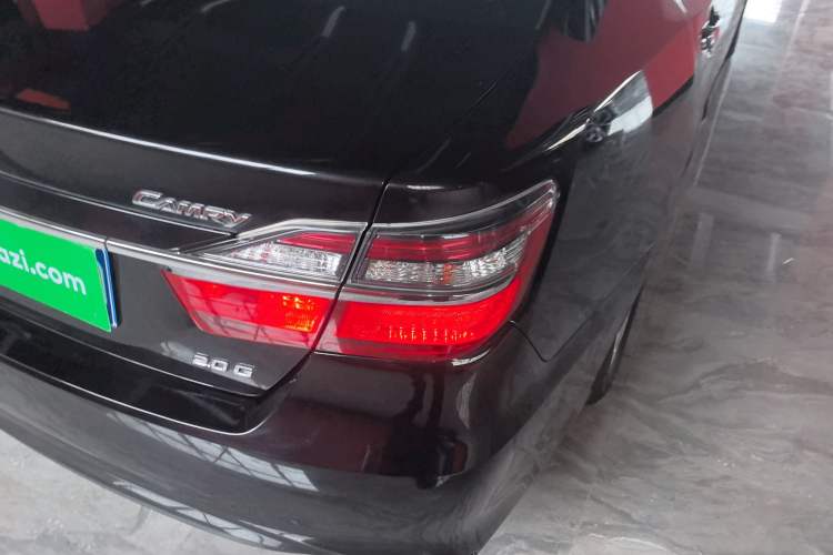 Used Toyota Camry 2016 2.0G 10th Anniversary Leading Edition