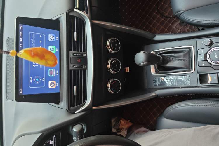 Used Mazda CX-4 2018 2.0L Automatic Two-Wheel Drive Blue Sky Dynamic Version China VI Standard Audio And AC Panel