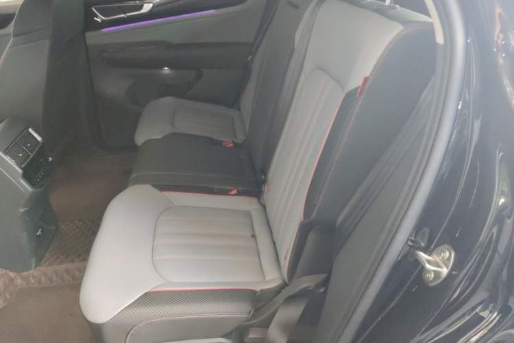 Used Volkswagen Teramont X 2024 380TSI Four-Wheel Drive Prestige Luxury Edition Left Rear Seat