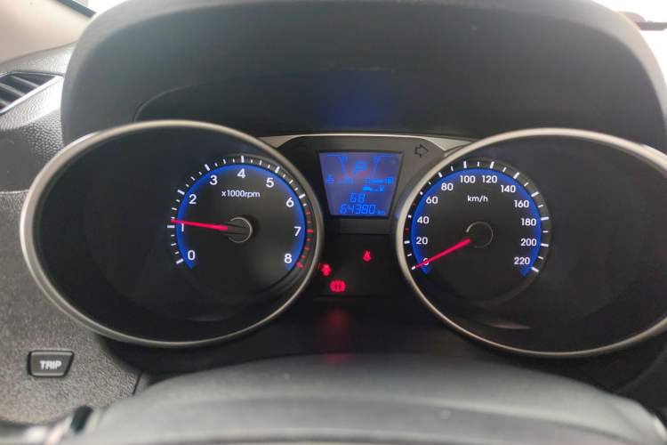 Used Hyundai ix35 2015 2.0L Automatic 2WD Smart Type China IV
