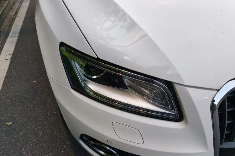 Used Audi Q5 2017 40 TFSI Technology Edition Right Front Headlight