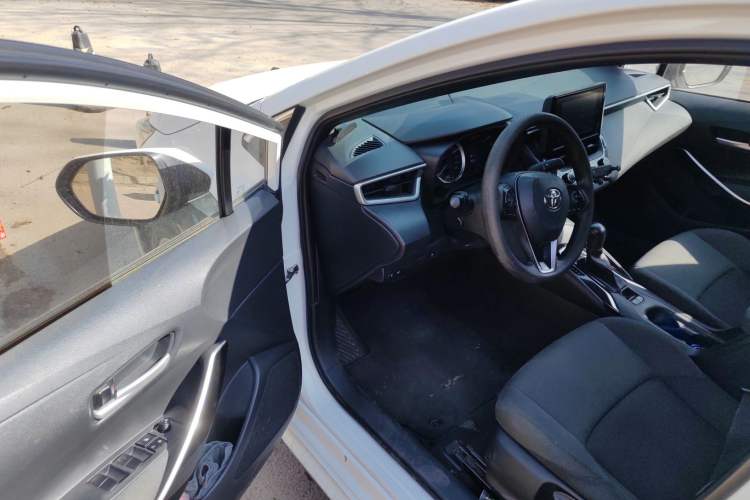 Used Toyota Levin 2022 Dual-Motor 1.8H E-CVT Leading Edition
