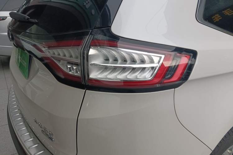 Used Ford Edge 2017 EcoBoost 245 Four-Wheel Drive Sporty 7-Seater
