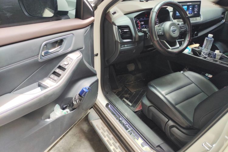 Used Nissan X-Trail 2022 VC-Turbo 300 CVT 2WD Star & Moon Limited Edition Driver Seat