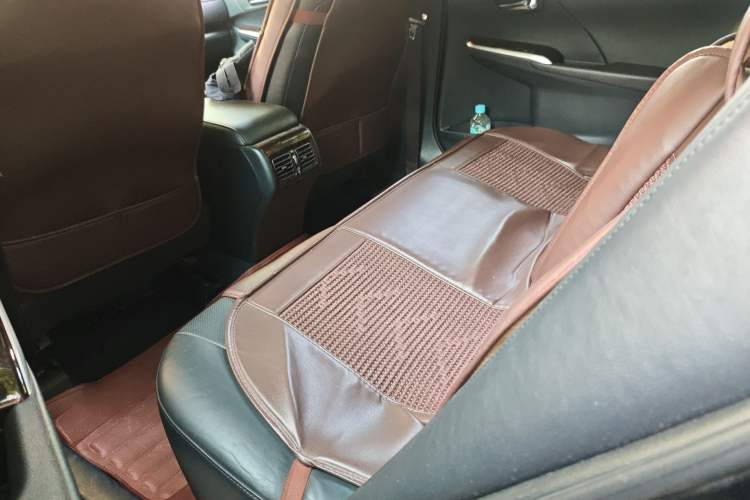 Used Toyota Camry 2015 2.0G Premier Edition
