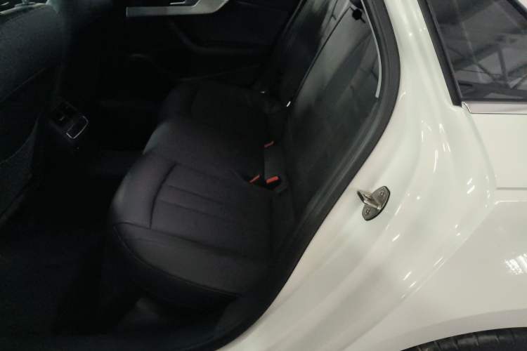 Used Audi A4L 2019 45 TFSI quattro Individual Sport Edition China VI
