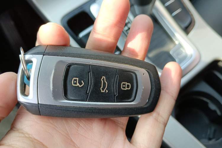 Used Geely Auto Emgrand GL 2017 1.8L DCT Elite Model Vehicle Key