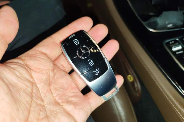 Used Mercedes-Benz E-Class 2016 E 200 L Sport Edition
