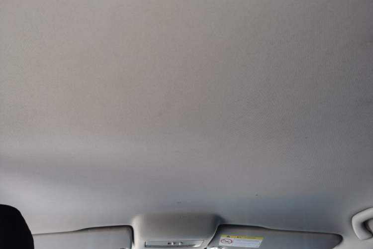 Used Volkswagen Polo 2014 1.4L Manual Fashion Edition Headliner