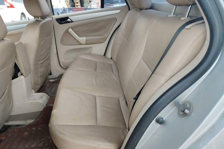 Used Volkswagen Bora 2008 1.6L Manual Fashion Model

