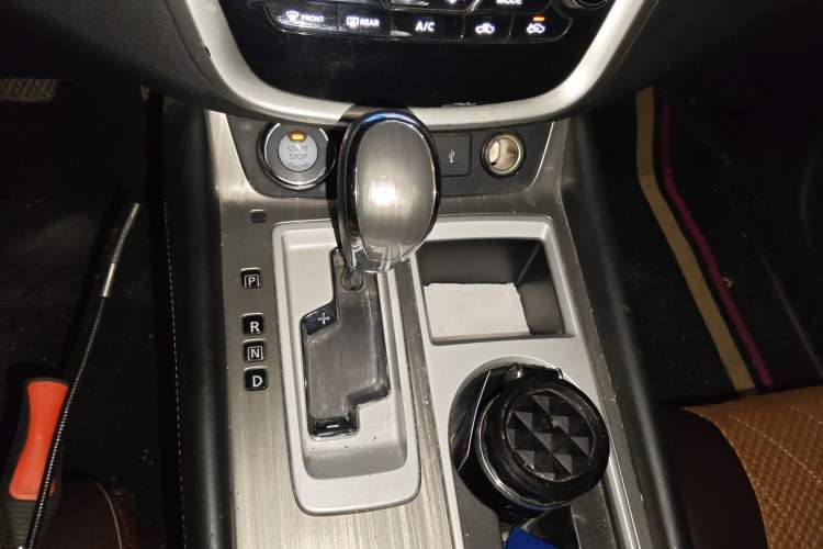 Used Nissan Murano 2021 2.5L XL Two-Wheel Drive Smart Connect Luxury Edition Gear Lever