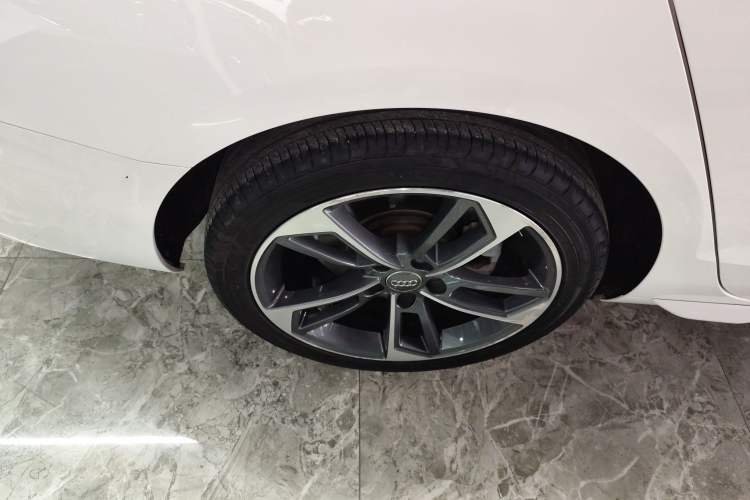 Used Audi A4L 2020 40 TFSI Fashion Dynamic Model Right Rear Wheel Hub