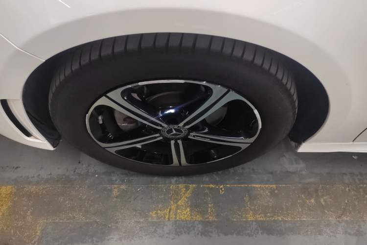 Used Mercedes-Benz A-Class 2022 Revised Version A 200 L Sport Sedan Fashionable Style Exterior 4