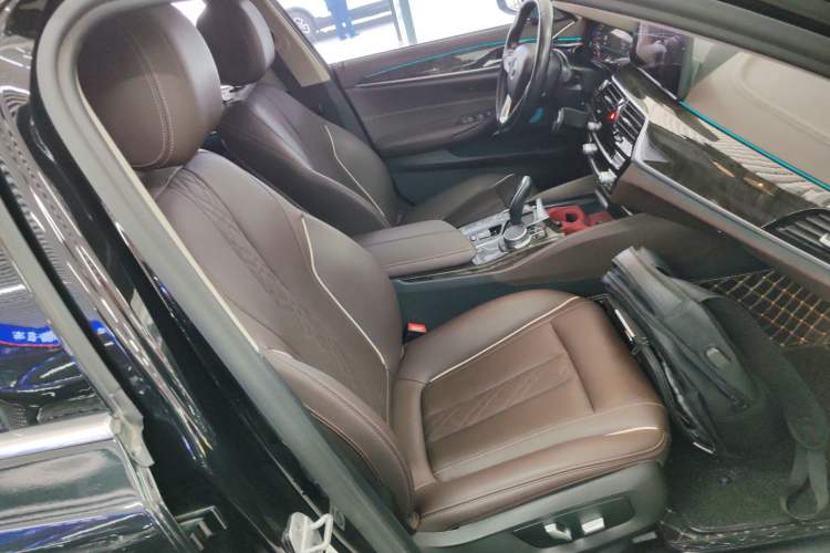 Used BMW 5 Series 2021 525Li Luxury Package