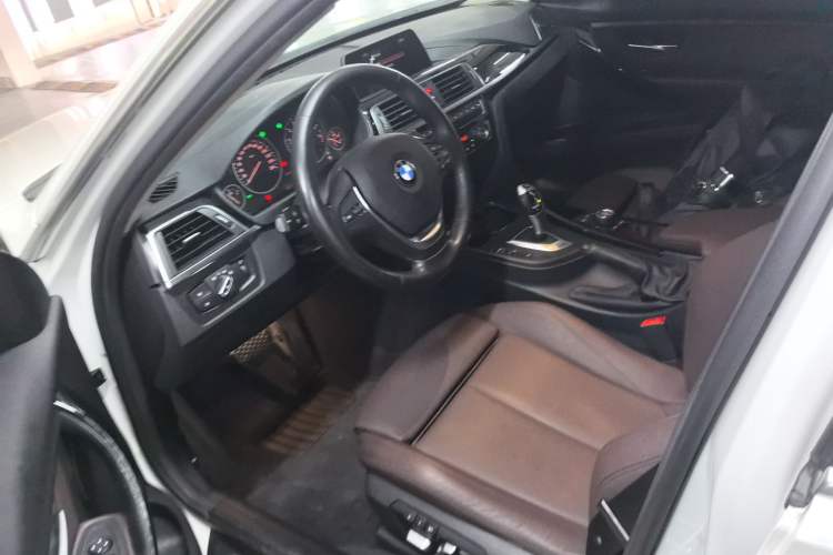 Used BMW 3 Series 2018 320Li Fashion Model
